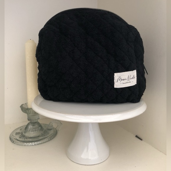 Moon Nude Large makeup bag black quilted furry fluffy plaid gingham white - Picture 7 of 7